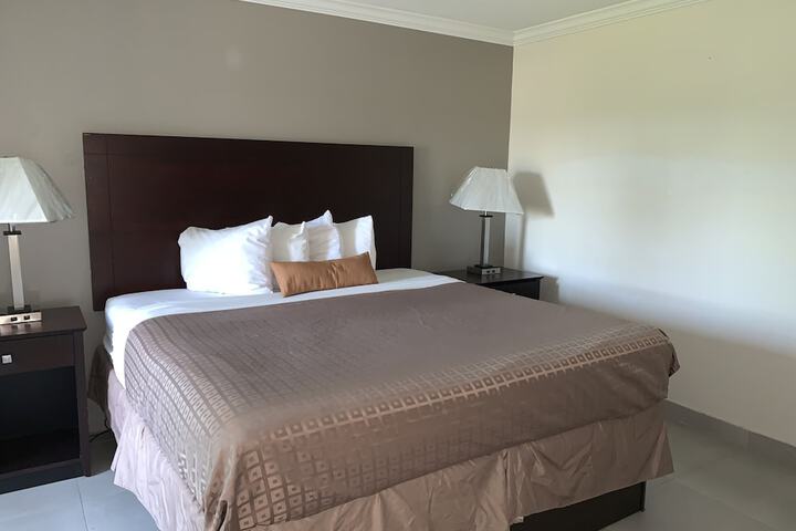 Room 27 of 42