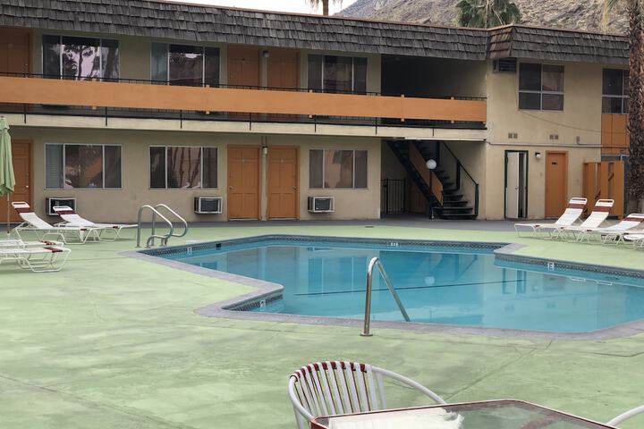 Pool 7 of 41