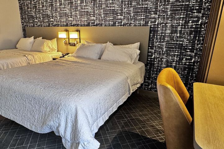 Pittsburgh Airport Inn and Suites