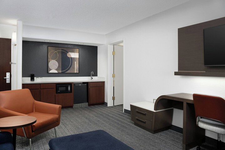 Courtyard by Marriott Lakeland