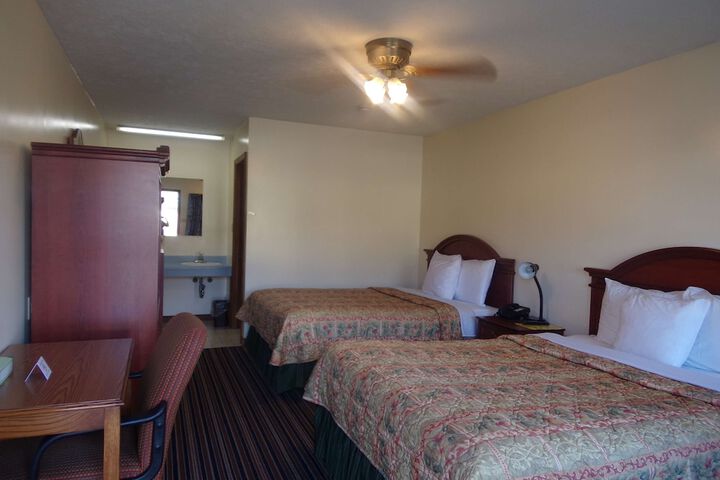 Room 16 of 22