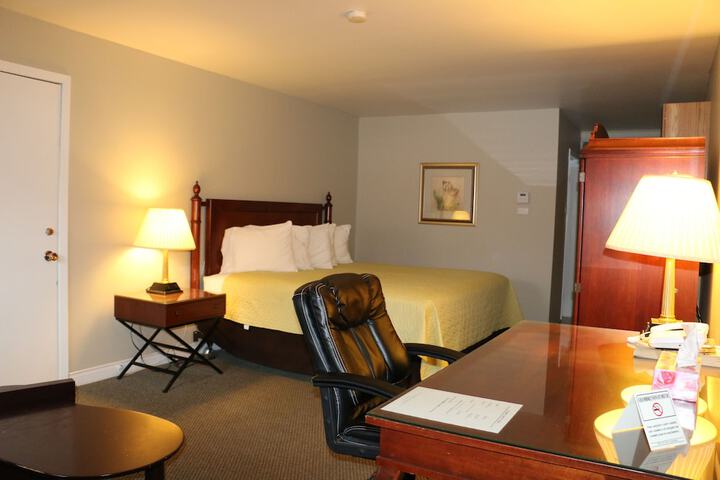 Room 14 of 36