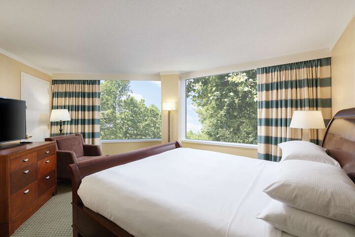 DoubleTree by Hilton Stamford