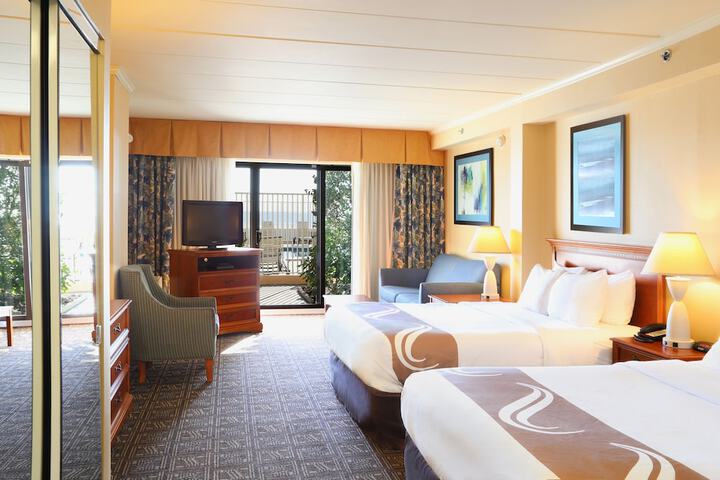 Room 30 of 110