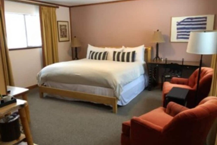 Hotel Interior 32 of 141