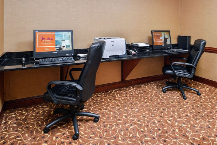 Business Center 32 of 32