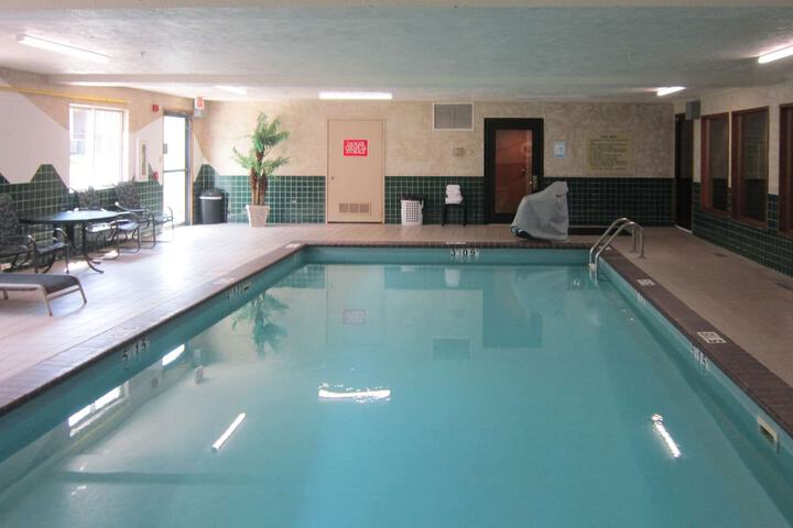 Quality Inn Nashville - Bloomington