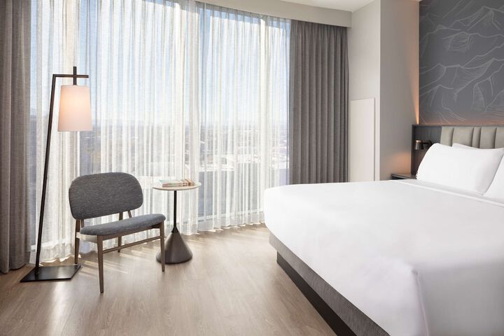 Room 21 of 42