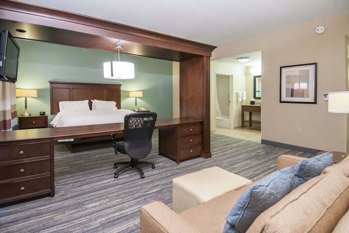 Hampton Inn & Suites Baton Rouge / Port Allen