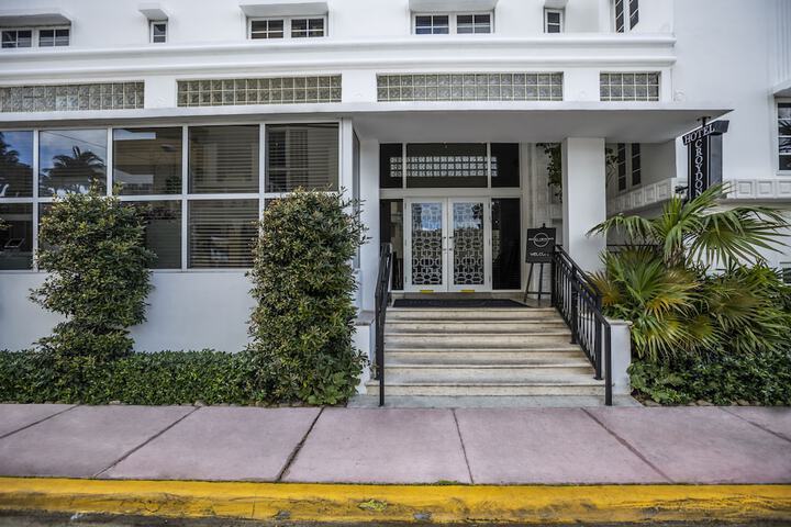 Hotel 7 of 59
