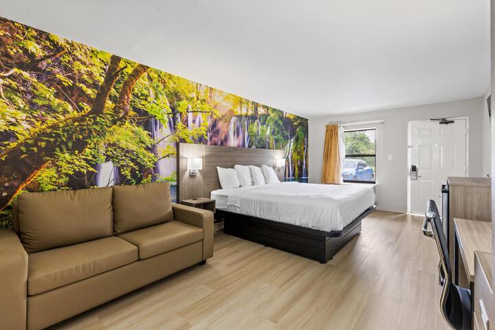 Travelodge by Wyndham Alachua