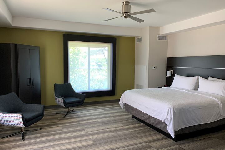 Room 48 of 78
