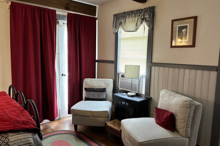Room 18 of 82