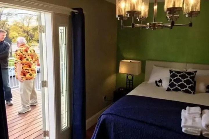 The Estates Bed & Breakfast