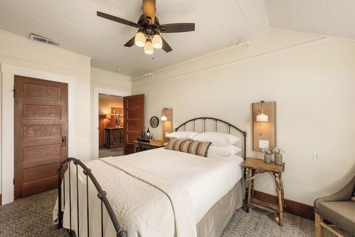 Room 47 of 113