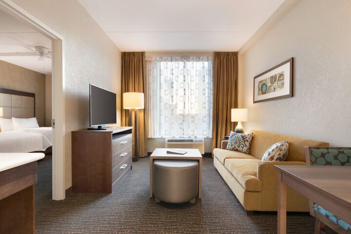Room 17 of 35