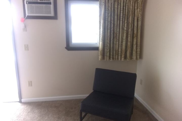 Room 14 of 38