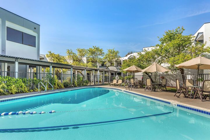 Pool 5 of 34