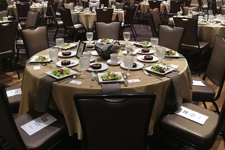DoubleTree by Hilton Akron Fairlawn