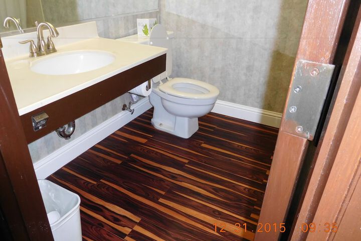 Room 8 of 22