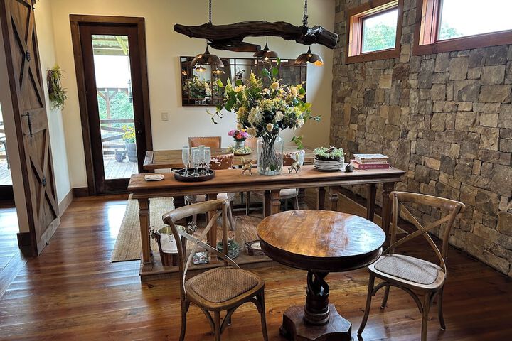 The Dogwood Inn