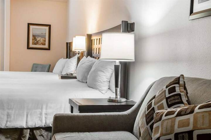 Sunchase Inn & Suites