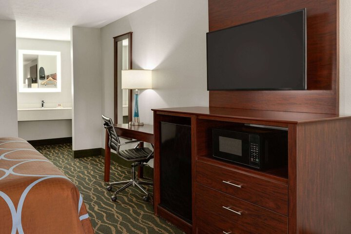 Room 29 of 36