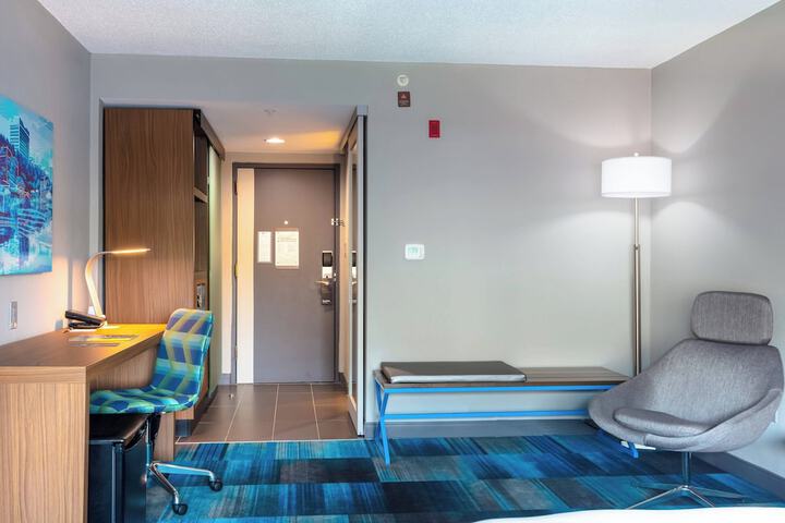 Room 20 of 39