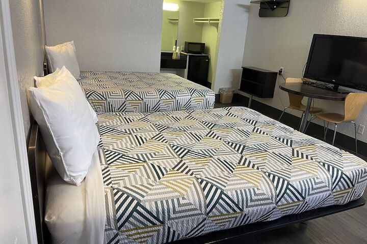 Room 14 of 20