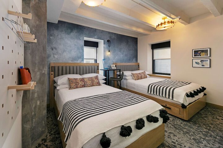 Room 20 of 49