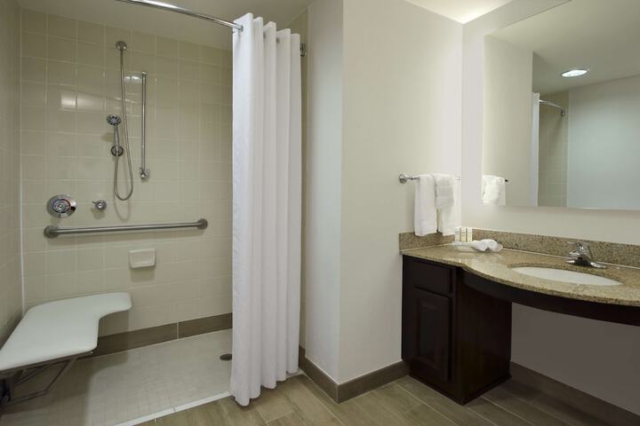 Room 15 of 35