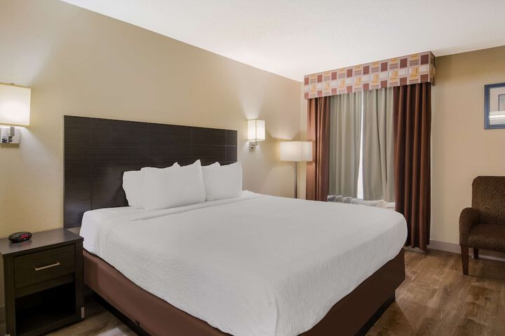 Room 14 of 34