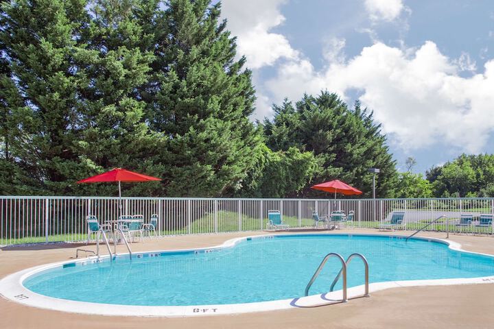 Pool 5 of 27