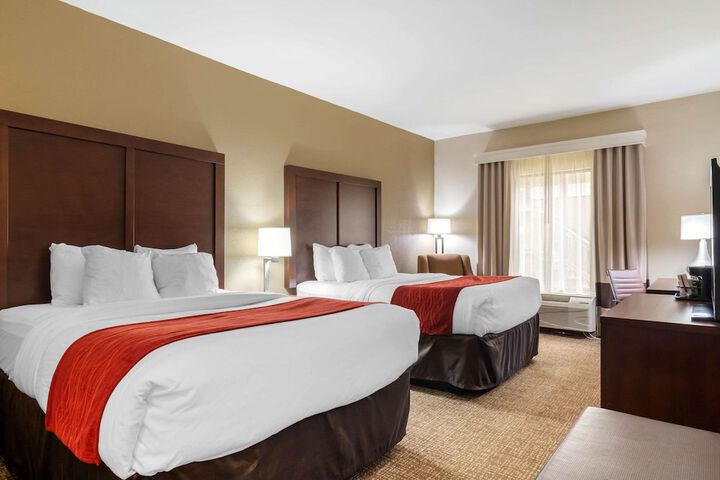 Room 10 of 31