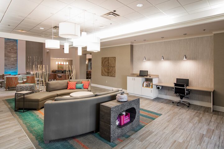 Holiday Inn & Suites Lake City by IHG