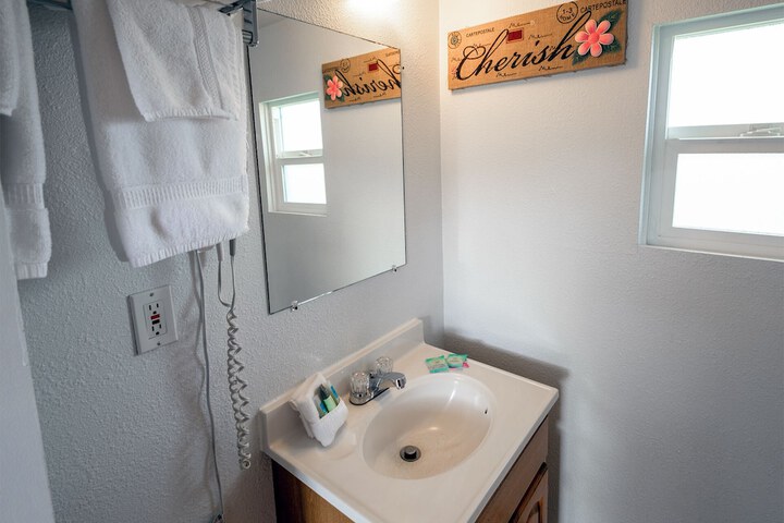 Baker City Motel & RV Park