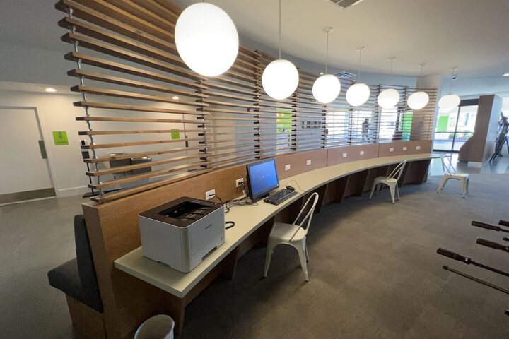 Business Center 112 of 123