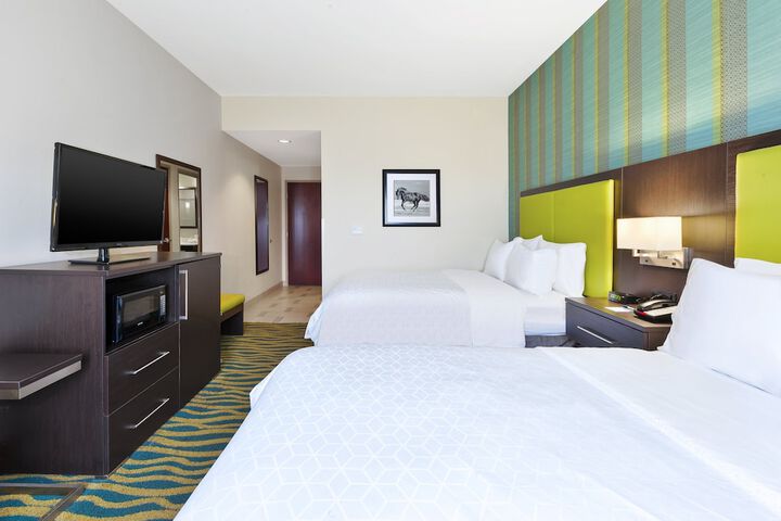 Room 30 of 53