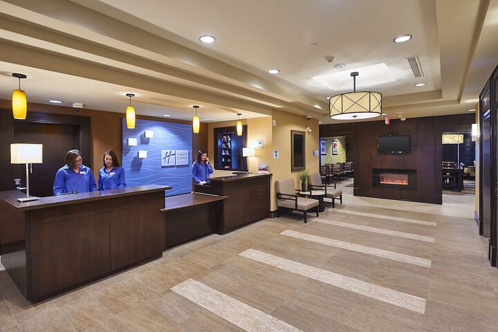 Hotel 4 of 51