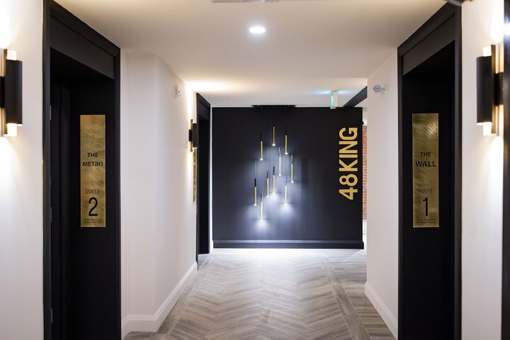 48 King West Boutique Hotel