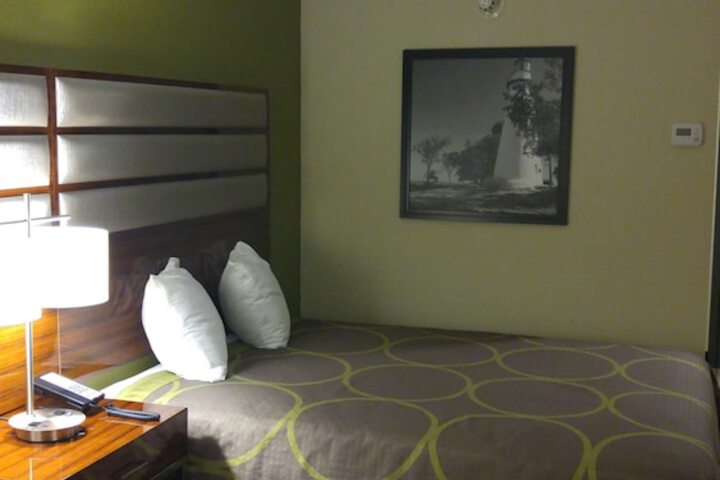Super 8 by Wyndham Copley Akron