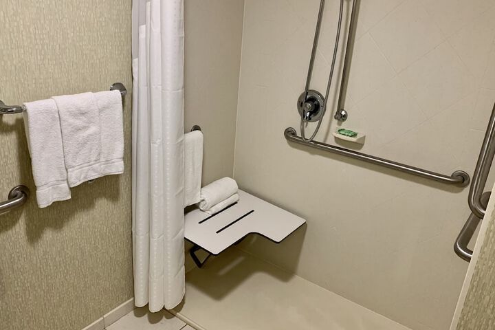 Room 14 of 63