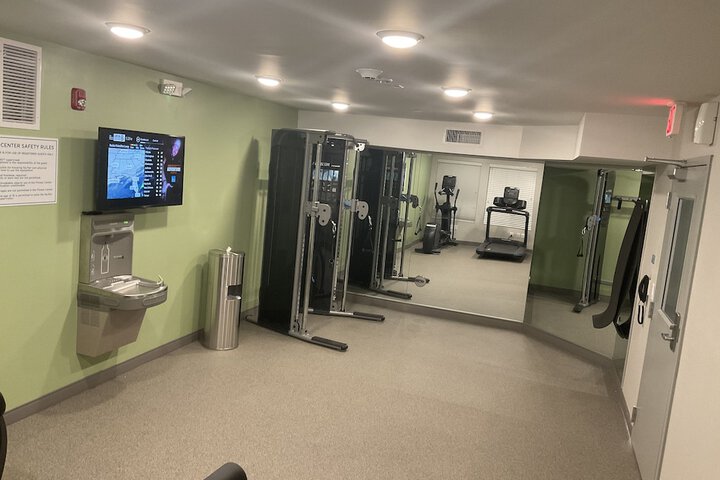 WoodSpring Suites Detroit Madison Heights
