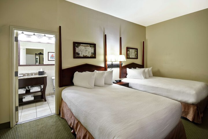 Room 22 of 46