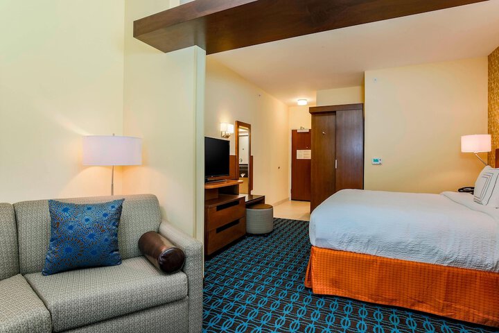 Fairfield Inn & Suites by Marriott Snyder