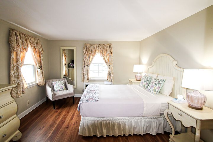 Colonial Inn Seekonk