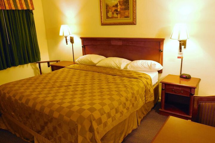 Room 19 of 22
