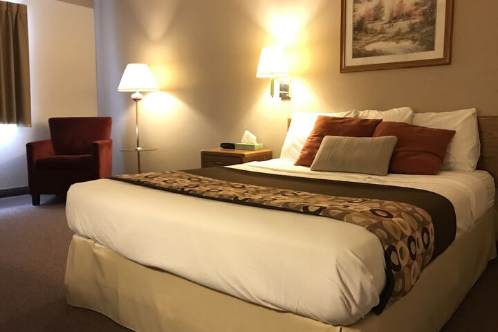 Room 10 of 13