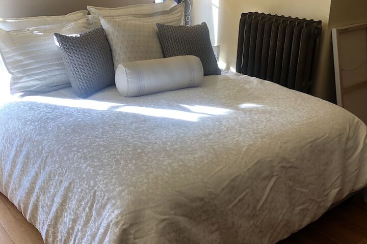 Room 51 of 63