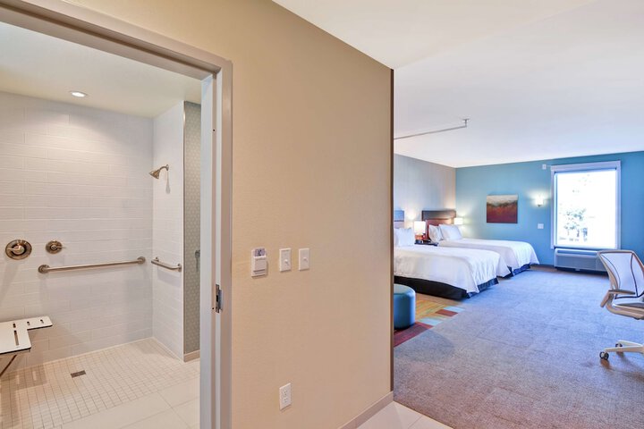 Room 21 of 43